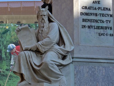 Moses with horns 