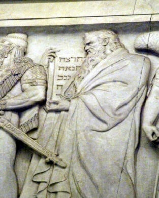 Moses with horns 
